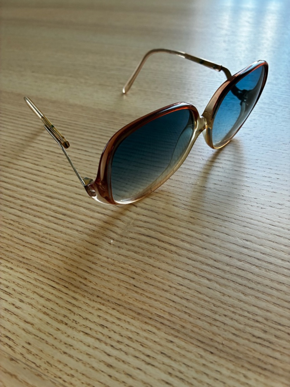 Vintage Oversized Drop Temple Gradient Women's Sunglasses - Picture 4 of 8
